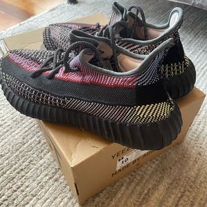 Yeezy Boost 350, lightly worn. FW5190 Yechei